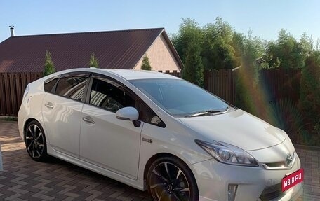 Toyota Prius, 2012 год, 1 700 000 рублей, 1 фотография