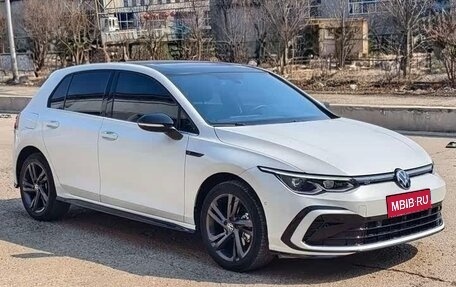 Volkswagen Golf VIII, 2023 год, 2 300 000 рублей, 1 фотография