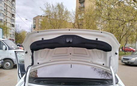 Hyundai Solaris II рестайлинг, 2015 год, 999 999 рублей, 14 фотография