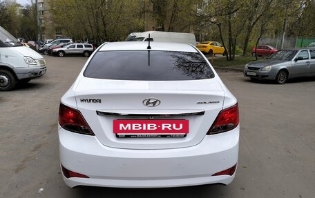 Hyundai Solaris II рестайлинг, 2015 год, 999 999 рублей, 3 фотография