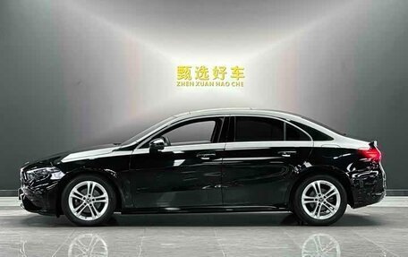 Mercedes-Benz A-Класс, 2023 год, 1 986 040 рублей, 2 фотография
