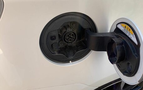 Toyota Prius, 2012 год, 1 700 000 рублей, 11 фотография