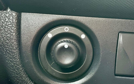 Renault Logan II, 2019 год, 1 049 000 рублей, 18 фотография