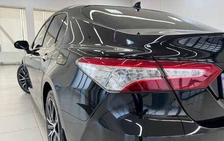 Toyota Camry, 2020 год, 3 320 000 рублей, 10 фотография