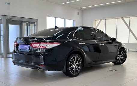 Toyota Camry, 2020 год, 3 320 000 рублей, 4 фотография