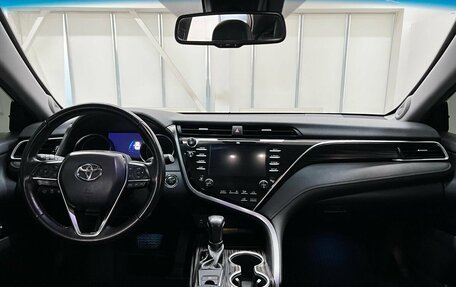 Toyota Camry, 2020 год, 3 320 000 рублей, 13 фотография