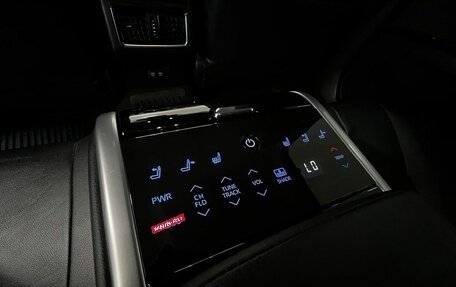 Toyota Camry, 2020 год, 3 320 000 рублей, 38 фотография