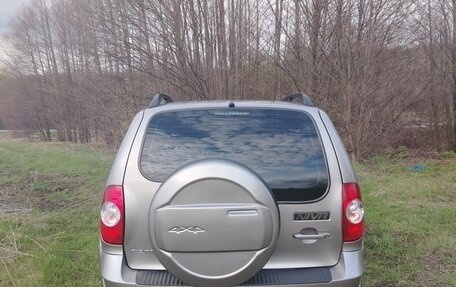 Chevrolet Niva I рестайлинг, 2014 год, 770 000 рублей, 3 фотография