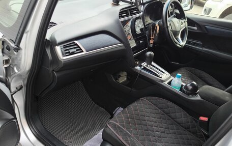 Honda Shuttle II, 2015 год, 1 240 000 рублей, 32 фотография