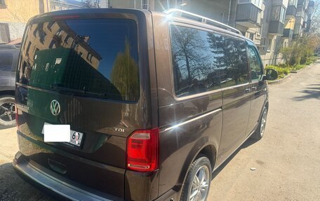 Volkswagen Caravelle T6 рестайлинг, 2015 год, 2 500 000 рублей, 8 фотография