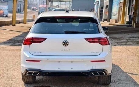 Volkswagen Golf VIII, 2023 год, 2 300 000 рублей, 6 фотография