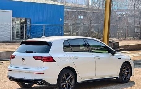 Volkswagen Golf VIII, 2023 год, 2 300 000 рублей, 3 фотография