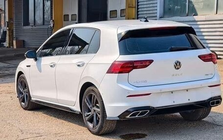 Volkswagen Golf VIII, 2023 год, 2 300 000 рублей, 5 фотография