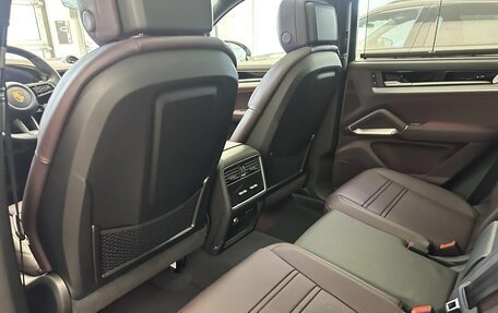 Porsche Cayenne III, 2025 год, 18 490 000 рублей, 11 фотография