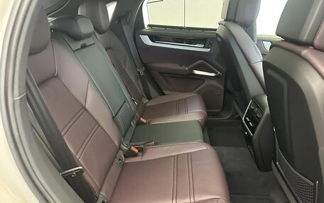 Porsche Cayenne III, 2025 год, 18 490 000 рублей, 17 фотография