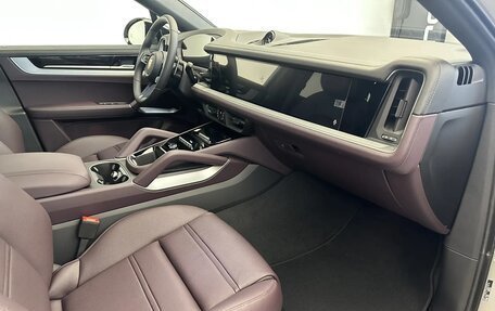 Porsche Cayenne III, 2025 год, 18 490 000 рублей, 14 фотография