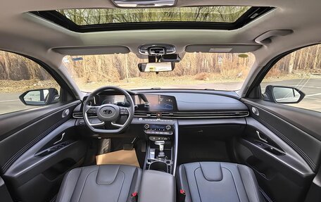 Hyundai Elantra, 2023 год, 1 900 000 рублей, 6 фотография