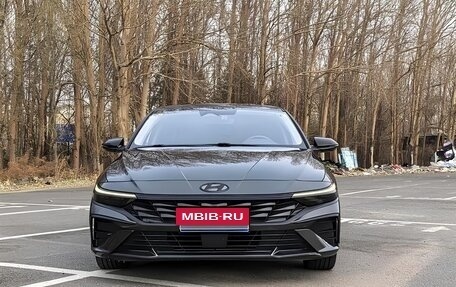 Hyundai Elantra, 2023 год, 1 900 000 рублей, 2 фотография