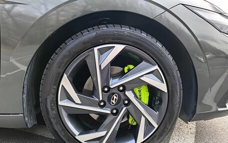 Hyundai Elantra, 2023 год, 1 900 000 рублей, 11 фотография