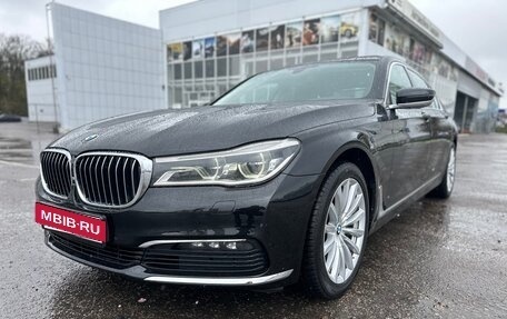 BMW 7 серия, 2017 год, 3 400 000 рублей, 2 фотография