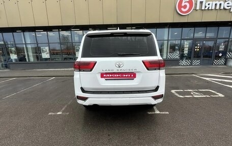 Toyota Land Cruiser, 2023 год, 15 000 000 рублей, 5 фотография