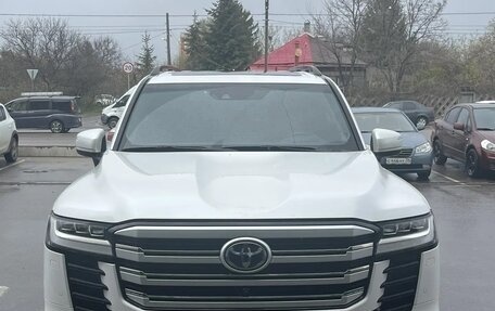 Toyota Land Cruiser, 2023 год, 15 000 000 рублей, 3 фотография