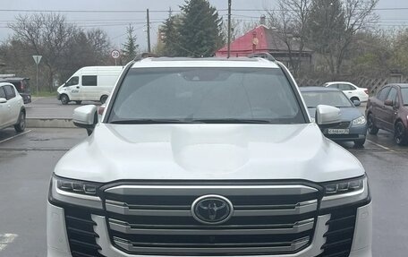 Toyota Land Cruiser, 2023 год, 15 000 000 рублей, 4 фотография