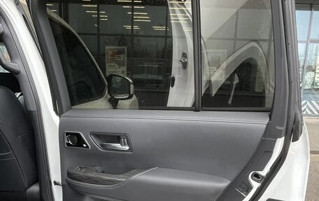 Toyota Land Cruiser, 2023 год, 15 000 000 рублей, 7 фотография