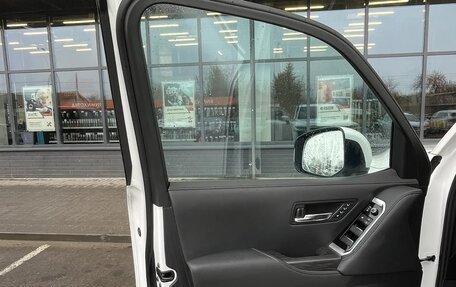 Toyota Land Cruiser, 2023 год, 15 000 000 рублей, 12 фотография