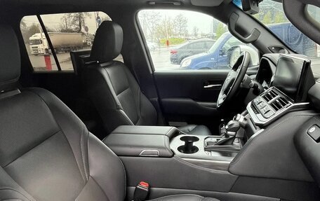 Toyota Land Cruiser, 2023 год, 15 000 000 рублей, 21 фотография