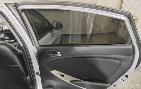 Hyundai Solaris II рестайлинг, 2012 год, 770 000 рублей, 17 фотография