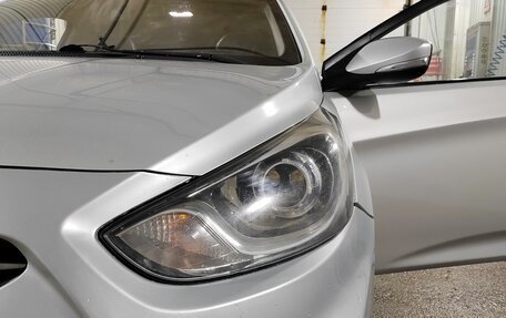 Hyundai Solaris II рестайлинг, 2012 год, 770 000 рублей, 22 фотография