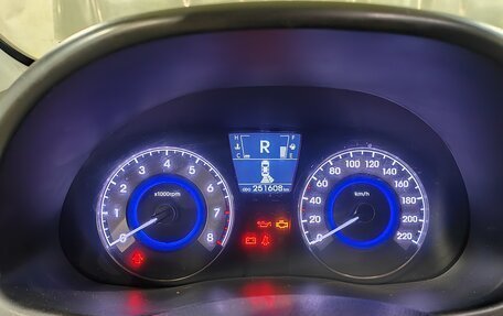 Hyundai Solaris II рестайлинг, 2012 год, 770 000 рублей, 28 фотография