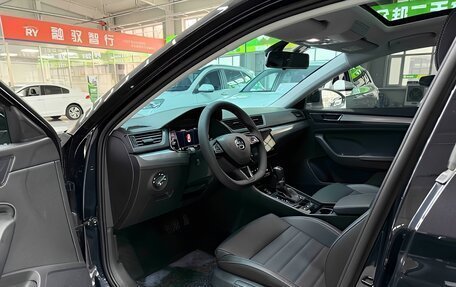 Skoda Superb III рестайлинг, 2022 год, 2 400 000 рублей, 9 фотография