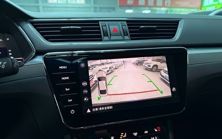 Skoda Superb III рестайлинг, 2022 год, 2 400 000 рублей, 12 фотография