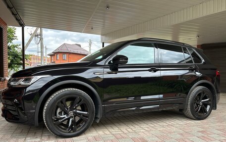 Volkswagen Tiguan II, 2021 год, 4 990 000 рублей, 5 фотография