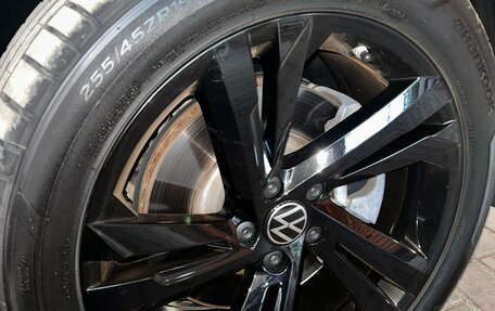 Volkswagen Tiguan II, 2021 год, 4 990 000 рублей, 8 фотография