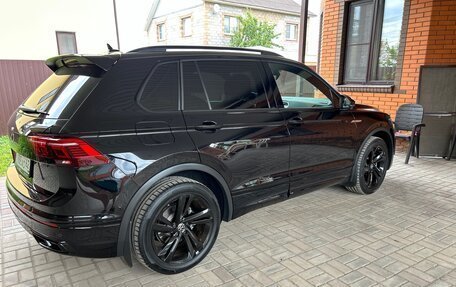 Volkswagen Tiguan II, 2021 год, 4 990 000 рублей, 7 фотография