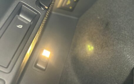 Volkswagen Tiguan II, 2021 год, 4 990 000 рублей, 14 фотография