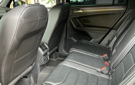 Volkswagen Tiguan II, 2021 год, 4 990 000 рублей, 17 фотография