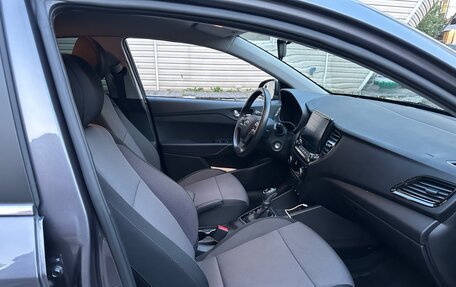 Hyundai Solaris II рестайлинг, 2021 год, 1 690 000 рублей, 12 фотография