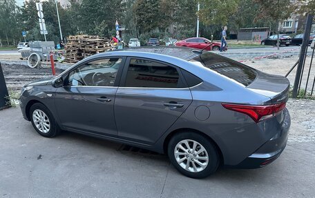 Hyundai Solaris II рестайлинг, 2021 год, 1 690 000 рублей, 4 фотография