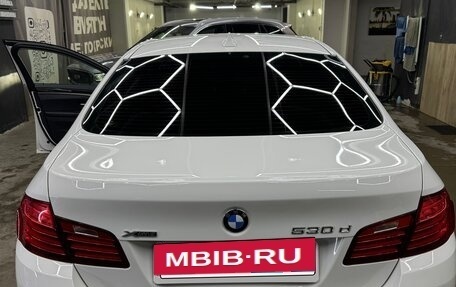 BMW 5 серия, 2013 год, 2 590 000 рублей, 2 фотография