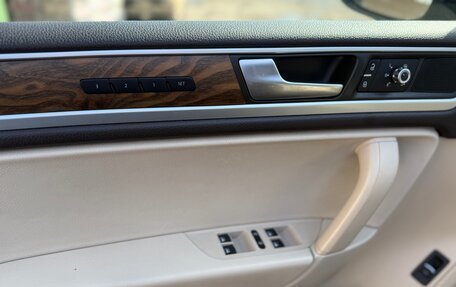 Volkswagen Touareg III, 2013 год, 1 785 000 рублей, 15 фотография