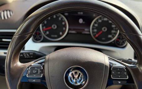 Volkswagen Touareg III, 2013 год, 1 785 000 рублей, 28 фотография