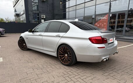 BMW 5 серия, 2011 год, 1 860 000 рублей, 13 фотография