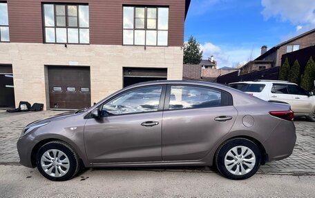 KIA Rio IV, 2018 год, 1 350 000 рублей, 3 фотография