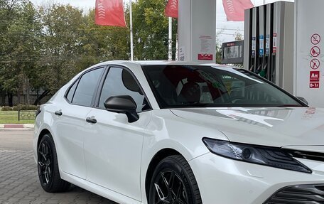 Toyota Camry, 2019 год, 2 980 000 рублей, 3 фотография