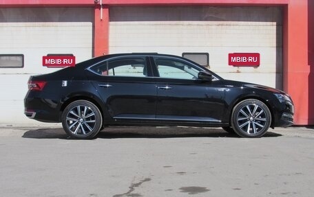 Skoda Superb III рестайлинг, 2026 год, 3 040 000 рублей, 2 фотография