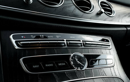 Mercedes-Benz E-Класс, 2019 год, 2 870 000 рублей, 24 фотография